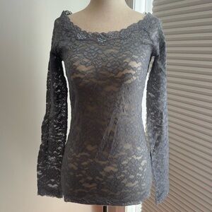 MODA International | Long Sleeved Lace Blouse | Small